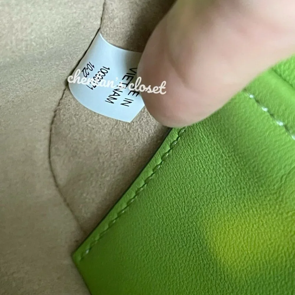Tory Burch Bombe Kira Stripe Flap Bag Green Leather With Silver Hardware - Picture 12 of 13